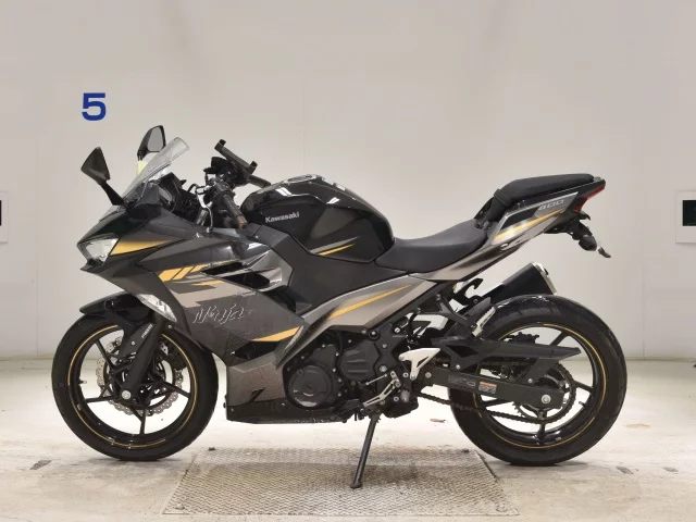 Kawasaki NINJA400-2  с аукциона в Японии