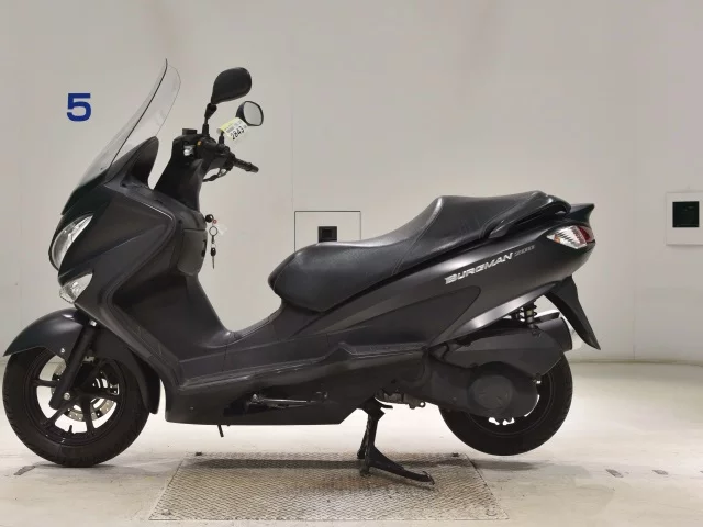 Suzuki BURGMAN200  с аукциона в Японии