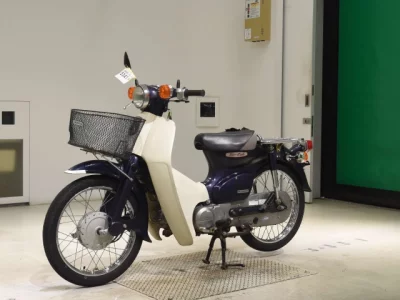 Honda C90