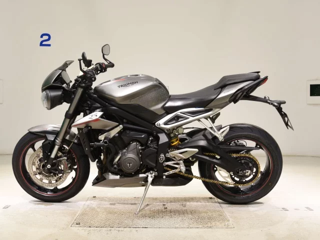 Triumph TRIUMPH  STREET  TRIPLE RS  с аукциона в Японии