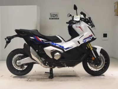 Honda X-ADV750-2