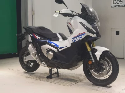 Honda X-ADV750-2