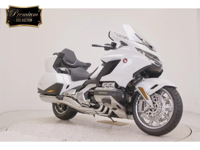 Honda GL1800 TOUR D  с аукциона в Японии