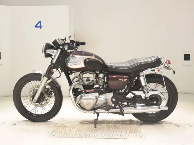 Kawasaki W650  с аукциона в Японии