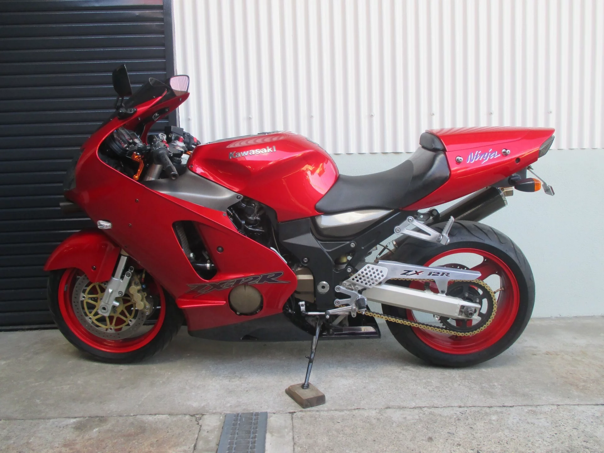 Kawasaki ZX-12R  с аукциона в Японии