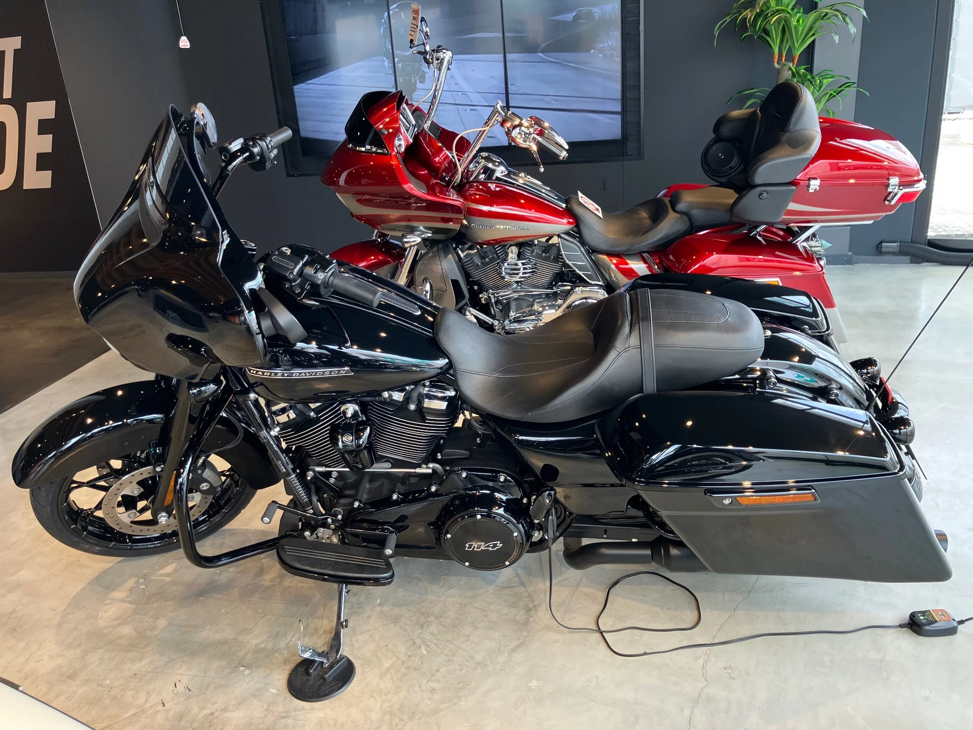 Harley-Davidson HARLEYFLHXS  с аукциона в Японии