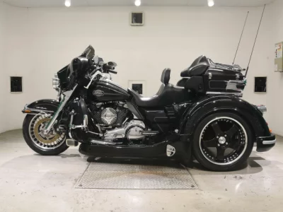 Harley-Davidson HARLEY FLHTCU1580 TRIKE
