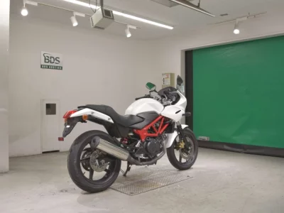 Honda VTR-F250 с аукционов Японии