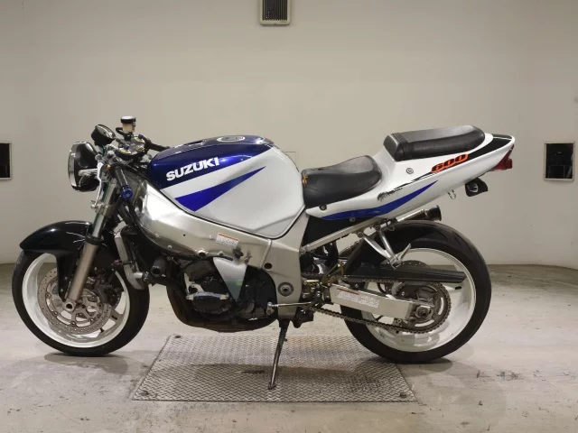 Suzuki GSX-R600  с аукциона в Японии