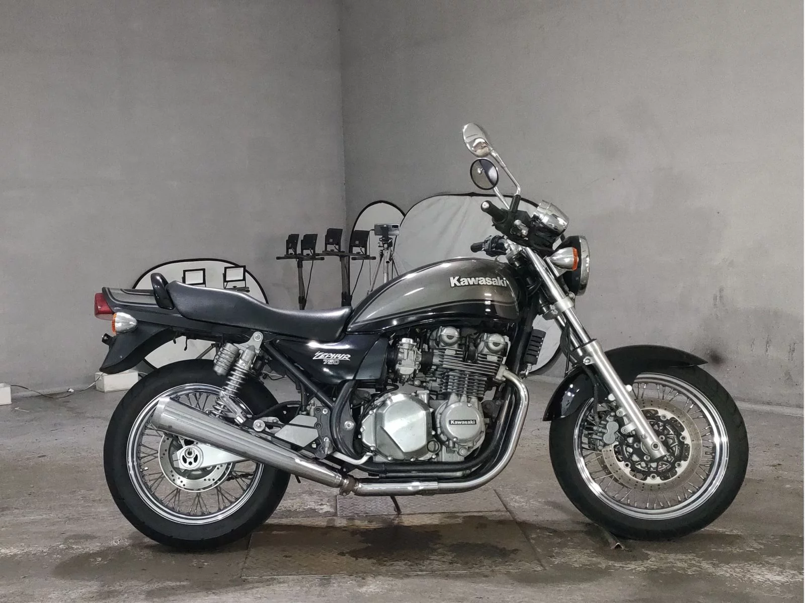 Kawasaki ZEPHYR750RS 2019