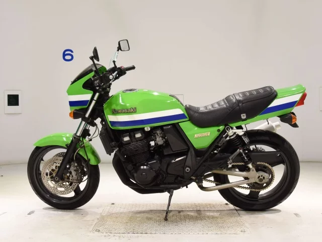 Kawasaki ZRX400  с аукциона в Японии