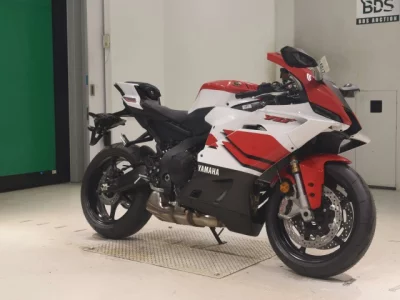Yamaha YZF-R9