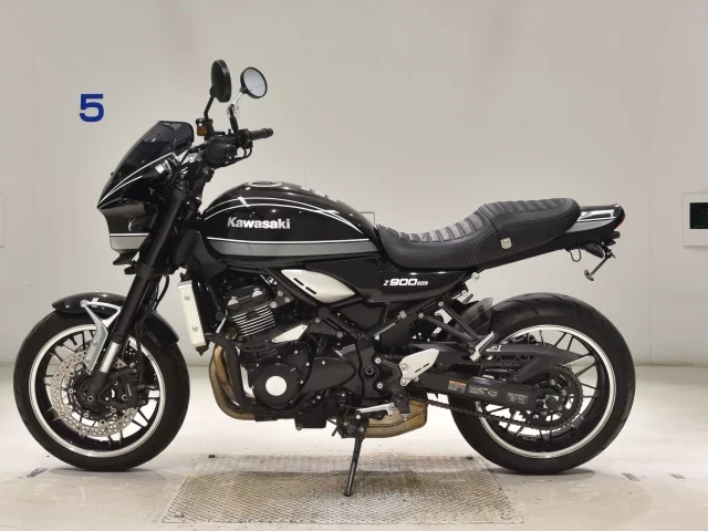 Kawasaki Z900RS 2021