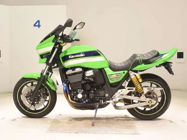 Kawasaki ZRX1200  с аукциона в Японии