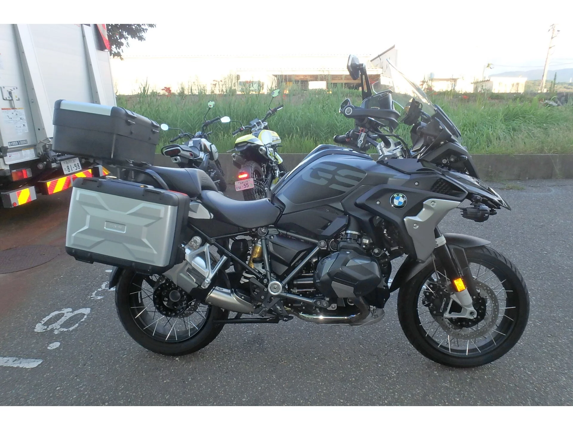 BMW BMW R1250GS  с аукциона в Японии