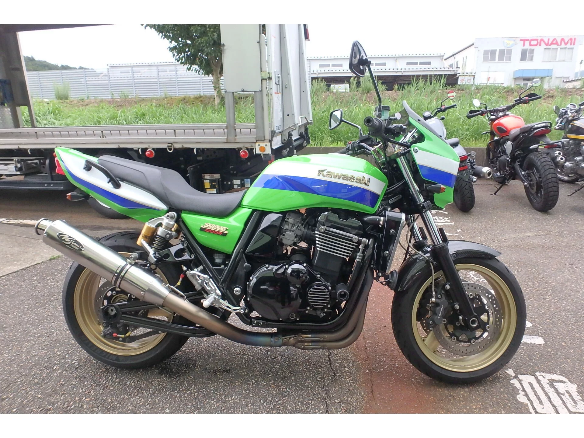 Kawasaki ZRX1200R  с аукциона в Японии