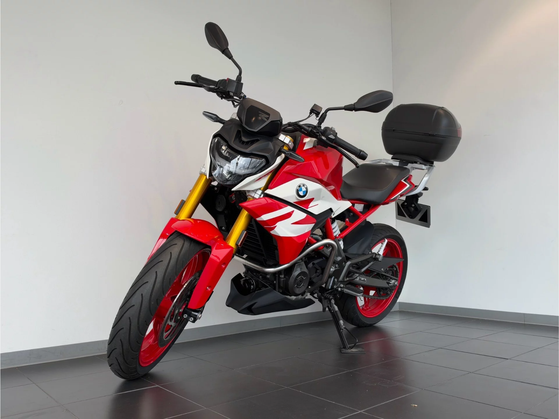 BMW BMW G310R  с аукциона в Японии