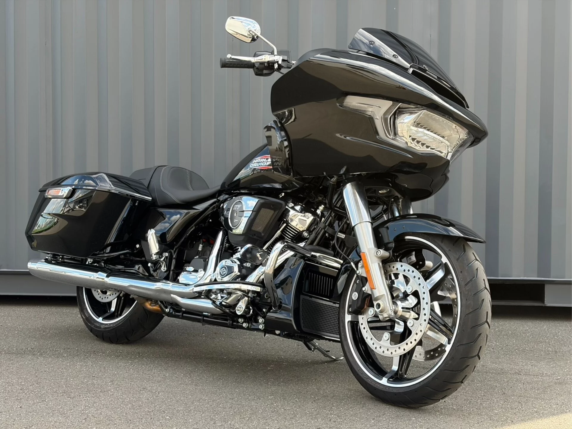 Harley-Davidson HARLEY FLTRX ROAD GLIDE  с аукциона в Японии