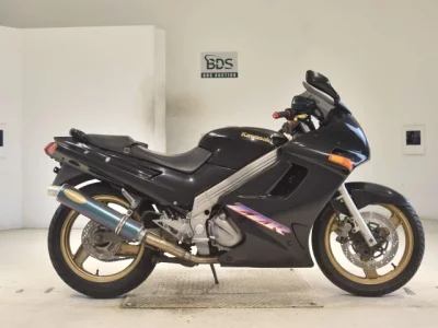 Мотоцикл из Японии Kawasaki ZZR250