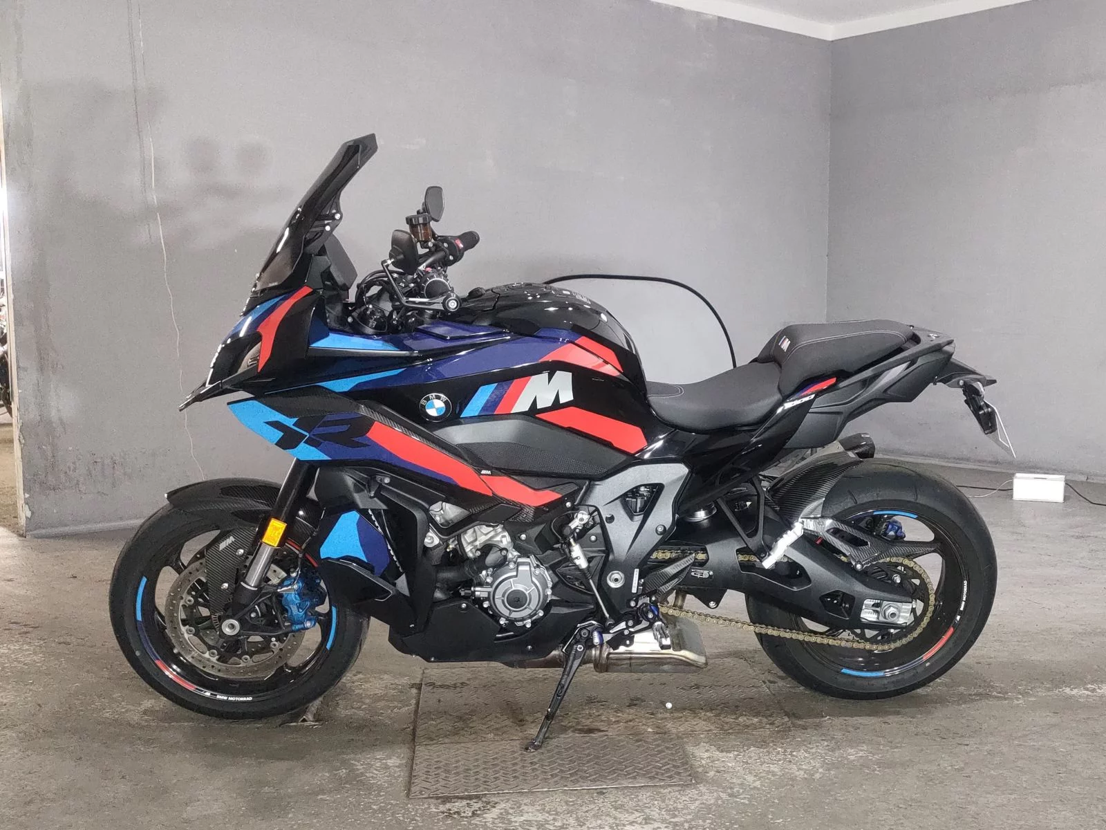 BMW BMW M1000XR  с аукциона в Японии