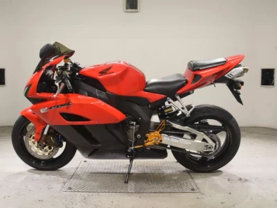 Honda CBR1000RR, 2004 — лот японского мото-аукциона
