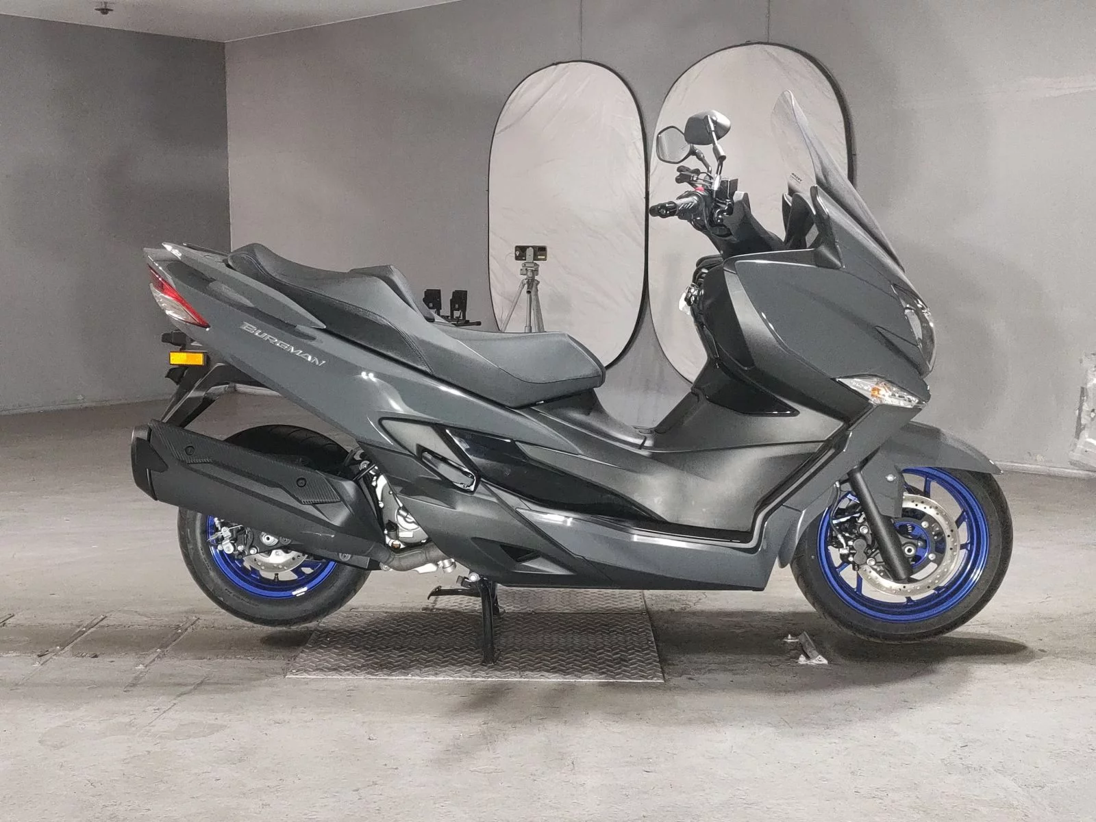Suzuki BURGMAN400  с аукциона в Японии