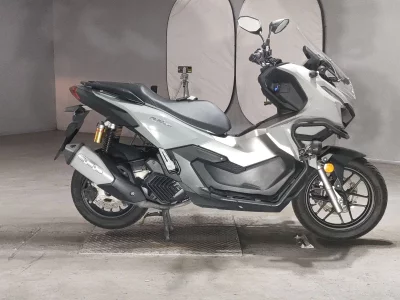 Honda ADV160