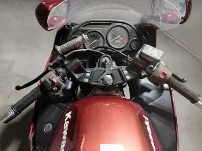 Kawasaki ZZR400