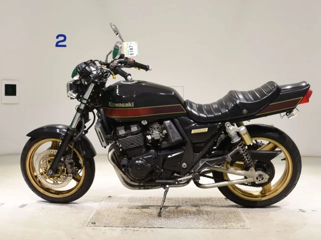 Kawasaki ZRX400  с аукциона в Японии