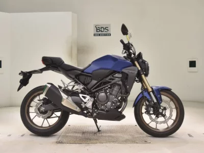 Мотоцикл из Японии Honda CB250RA