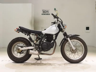 Yamaha TW200