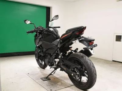 Kawasaki Z400-2