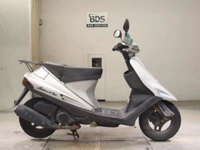 Suzuki ADDRESS V100