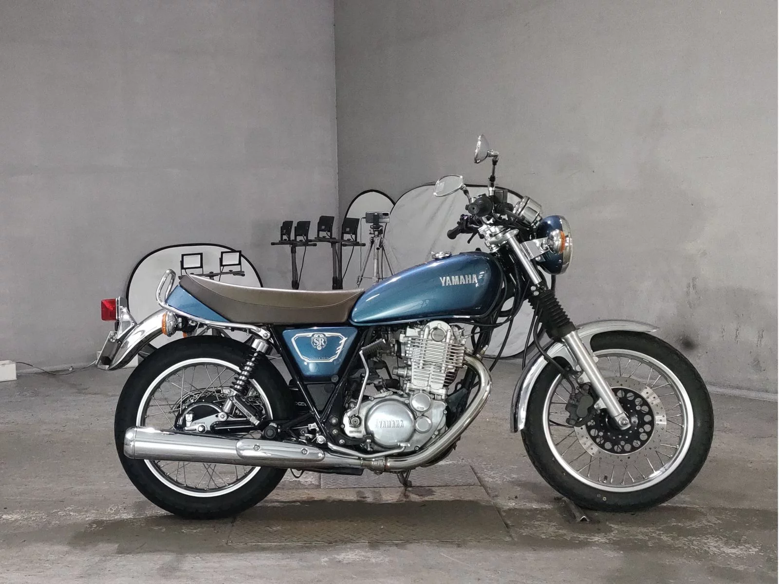 Yamaha SR400-1  с аукциона в Японии