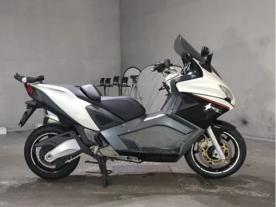 Aprilia APRILIA SRV850