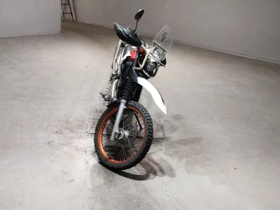 Yamaha SEROW 250