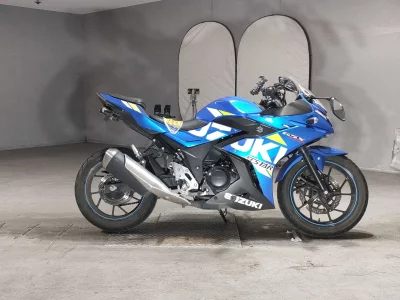 Suzuki GSX250R