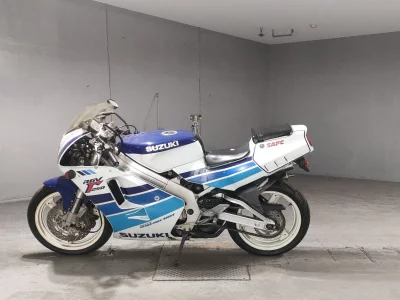 Suzuki RGV250