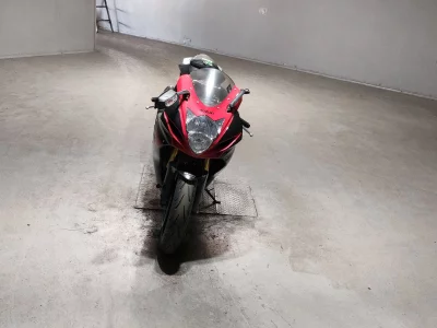 Suzuki GSX-R750