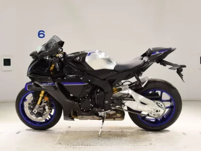 Yamaha YZF-R1M