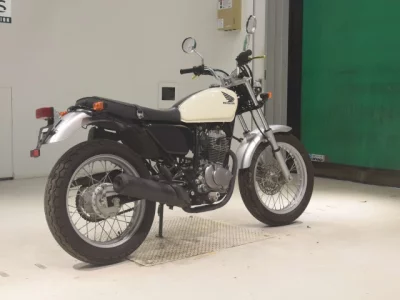 Honda CB223S