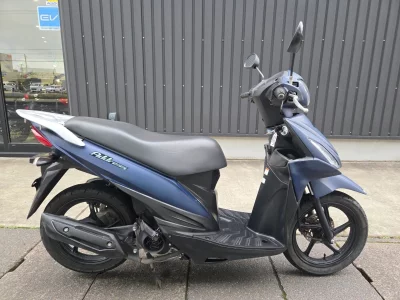 Мотоцикл из Японии Yamaha YZF-R25 ABS