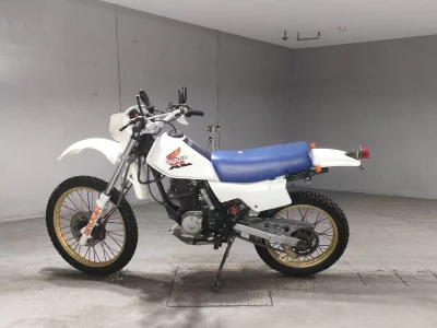 Honda XL200R