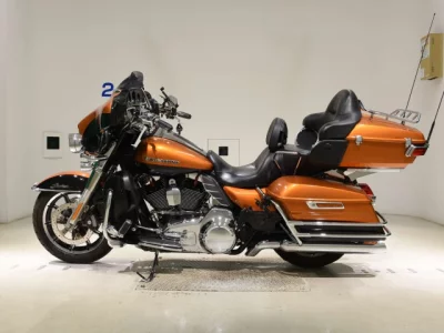 Harley-Davidson HARLEY FLHTKLTC1690