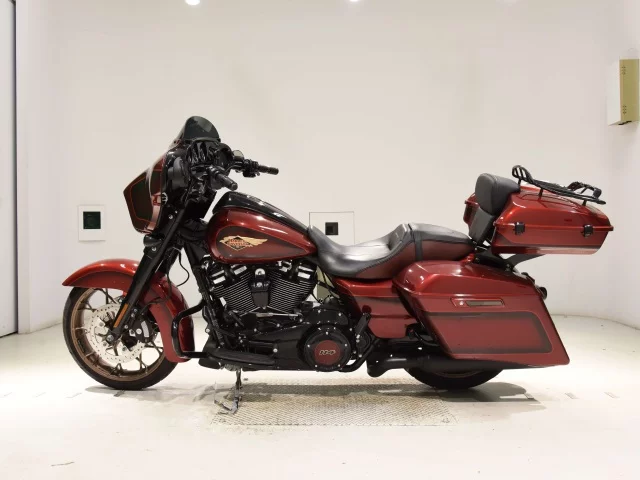 Harley-Davidson  HARLEY FLHXS1870