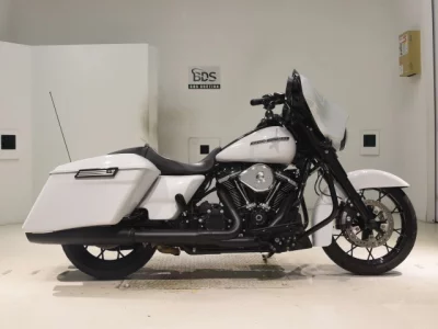 Harley-Davidson  HARLEY FLHXS1870