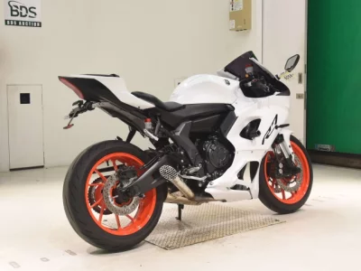 Yamaha YZF-R7-2