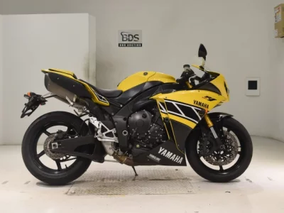 Yamaha YZF-R1