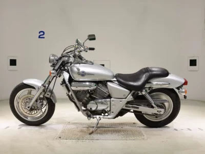 Honda MAGNA 250