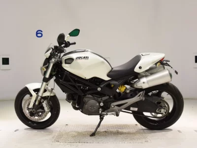 Ducati DUCATI MONSTER 696